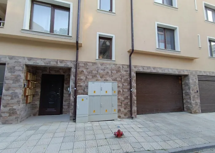 Cozy Central Apartment Varna & Parking - Subject To Availability