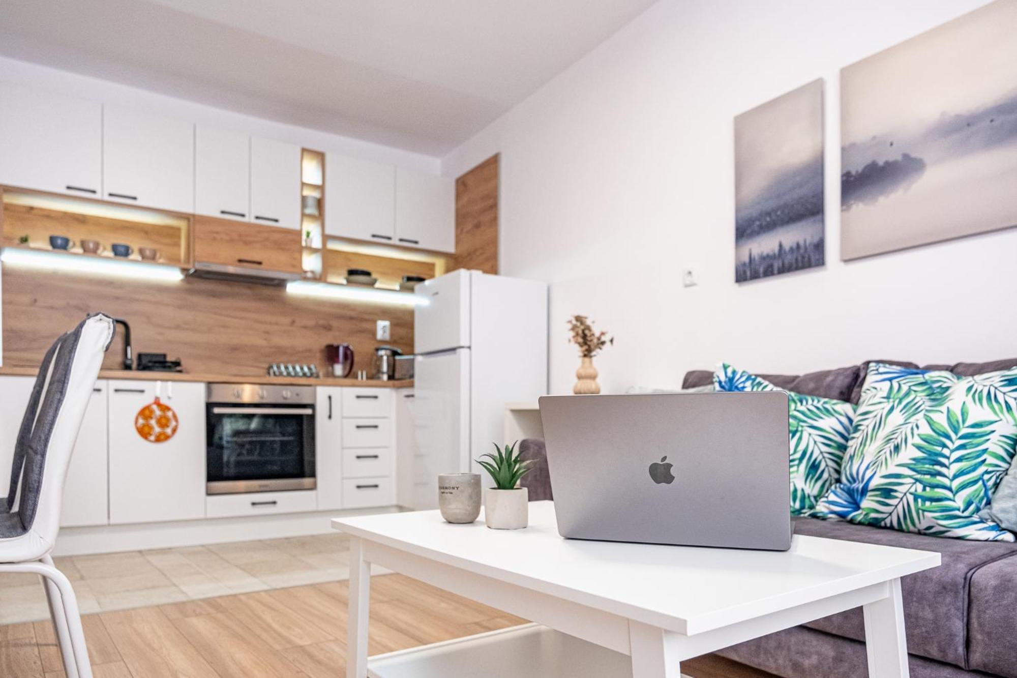 Cozy & Parking - Subject To Availability Varna