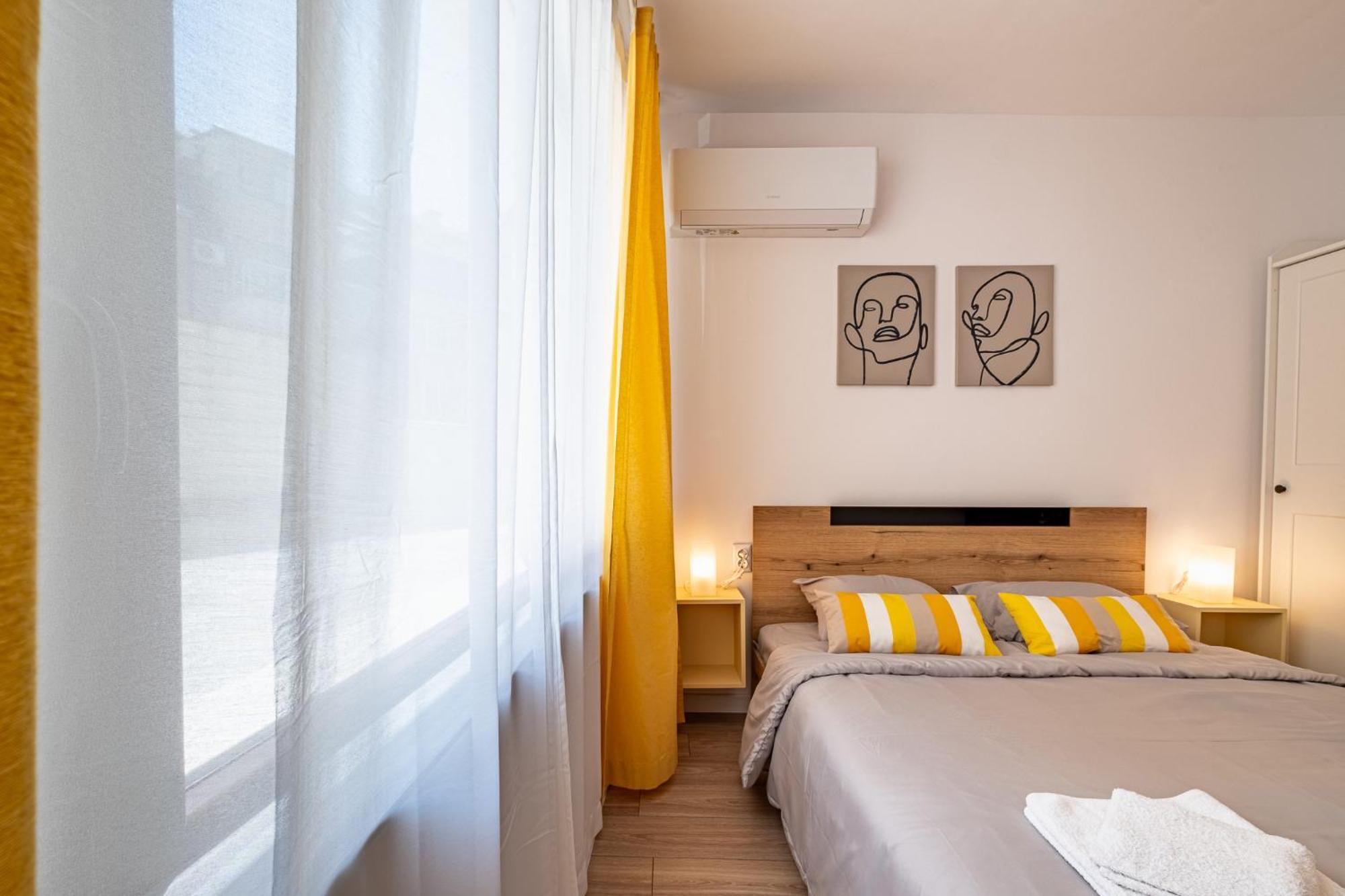 Cozy & Parking - Subject To Availability *