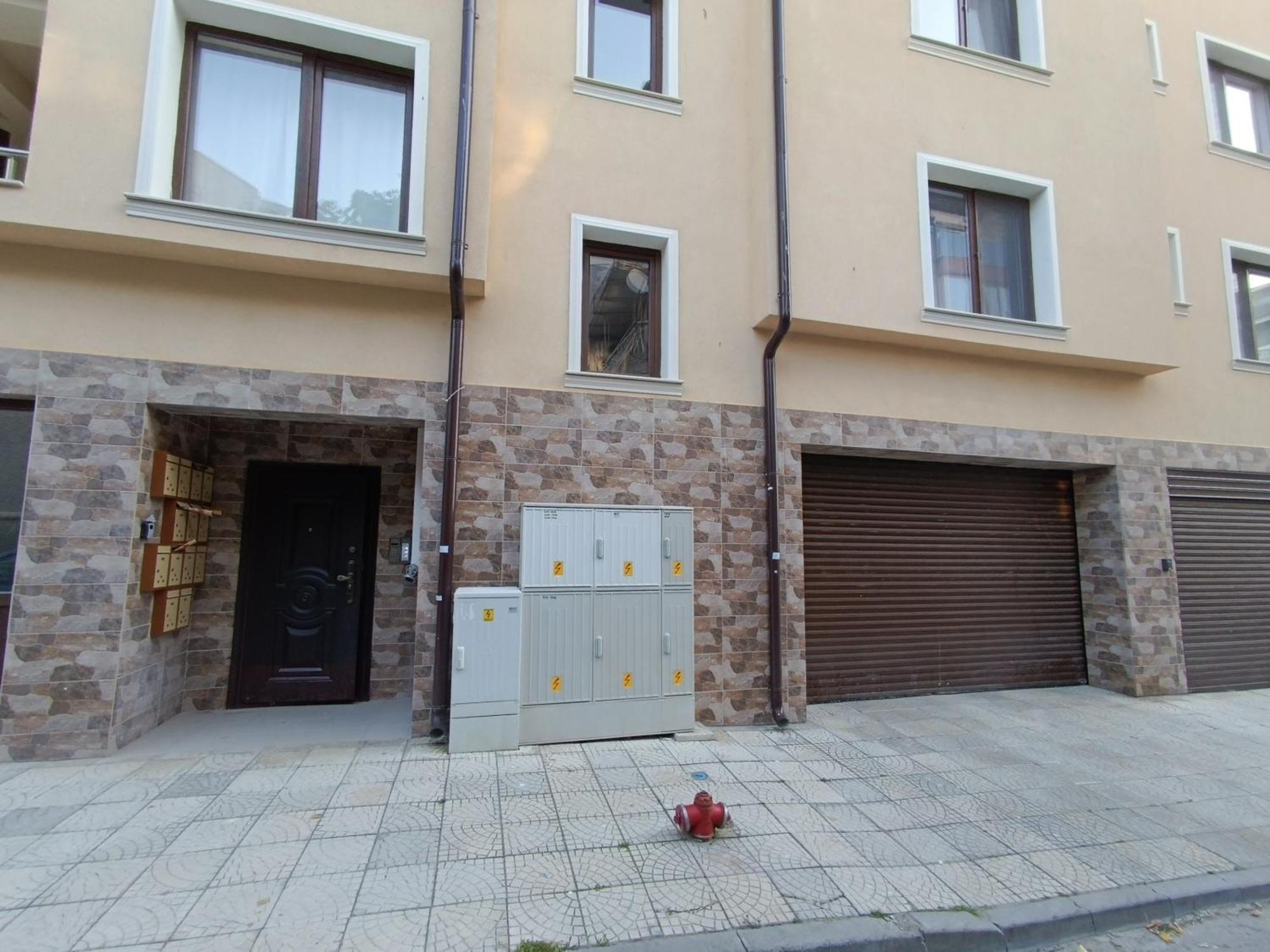 Apartment Cozy & Parking - Subject To Availability